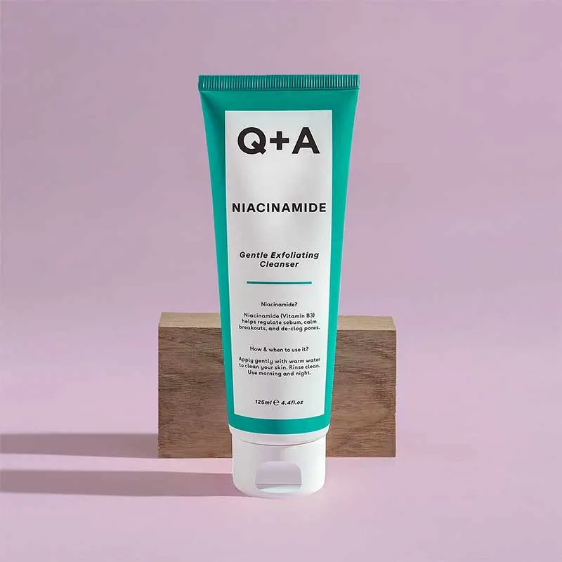 Q A Niacinamide Gentle Exfoliating Cleanser