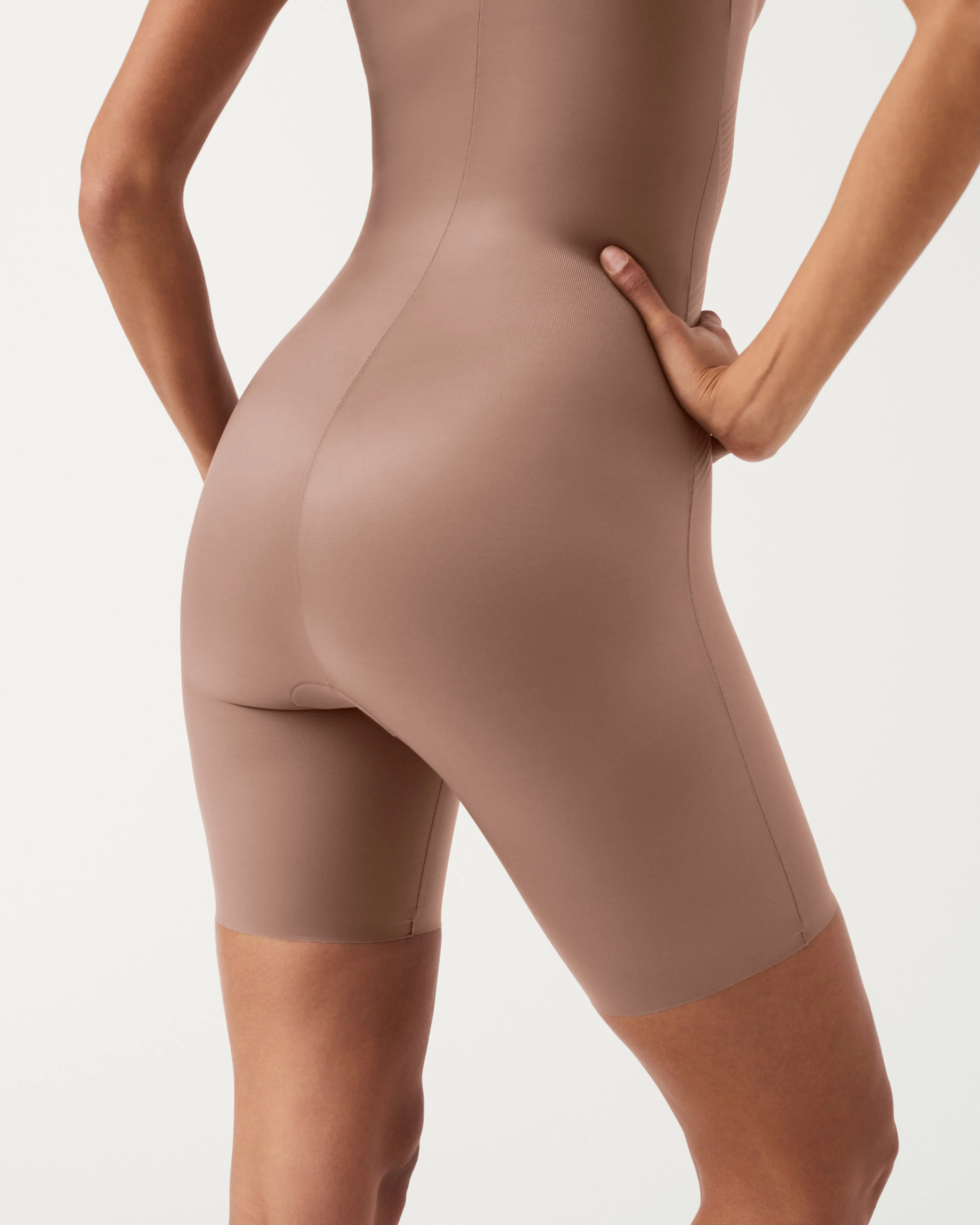 SPANXshape™ Invisible Open-Bust Mid-Thigh Bodysuit